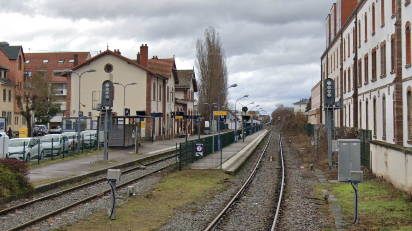 A Obernai, la gare se refait une beauté cet été. Conséquence :  des...